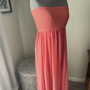Beautiful strapless coral colored chiffon maxi dress Size L